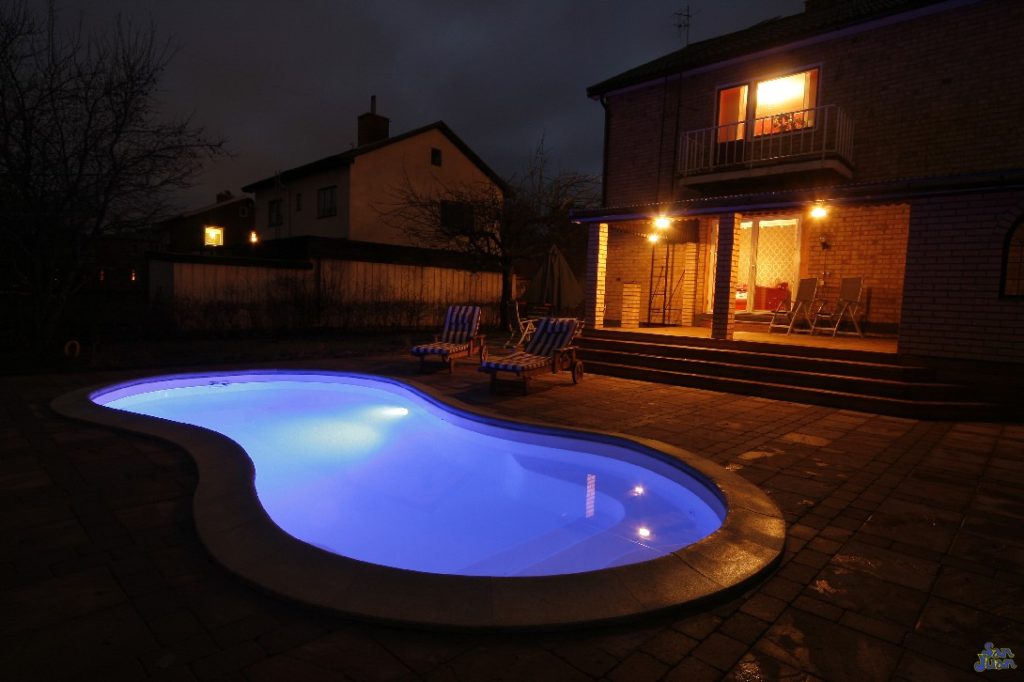 The Cocoa Beach presents a stunning view at night. We pair all of our fiberglass pools with LED lighting technology from SR Smith. That means that you too will be able to wow your family and guest with a brilliant display of LED technology in your backyard!