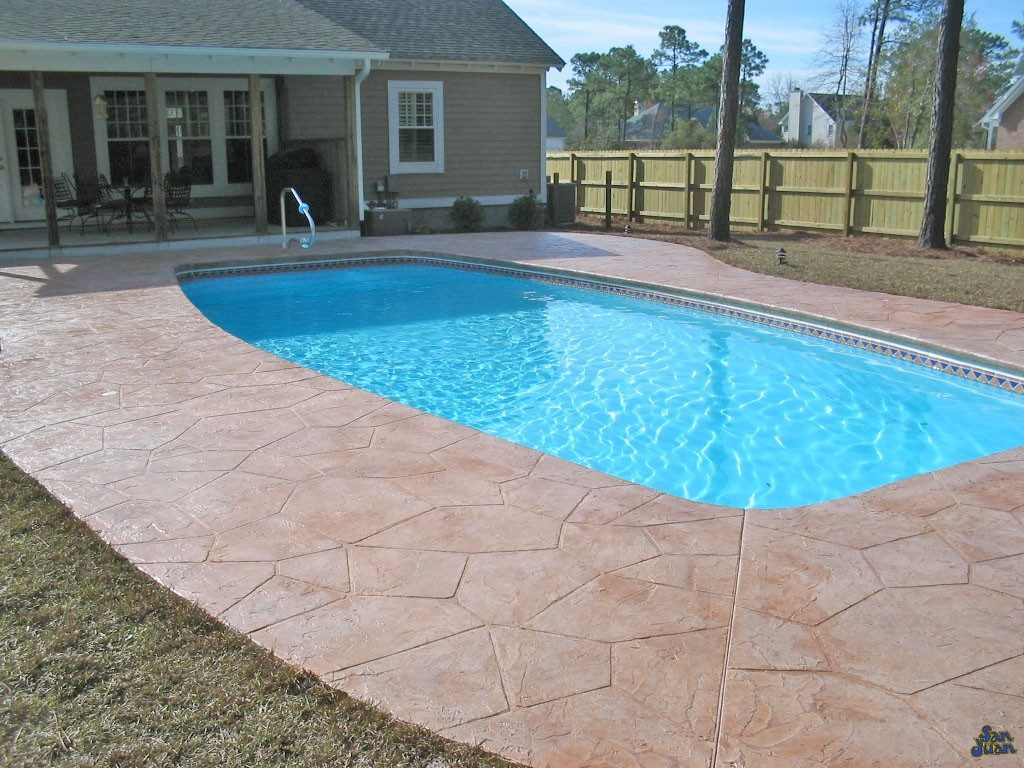 The Majestic is a rectangular shaped fiberglass pool with curved sides. This majestic shell includes a full width set of shallow end steps and 5' 5" deep end. It is very friendly for intermediate swimmers and fun for the whole family!